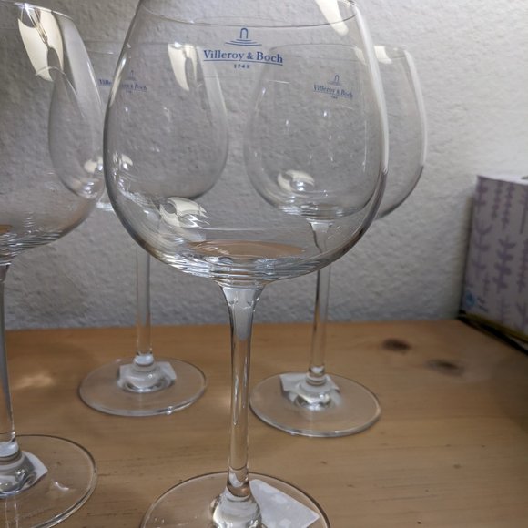 Set 8 NIB Villeroy Boch Purismo Rounded 4 White Wine + 4 Red Wine Glass Value - Picture 11 of 11